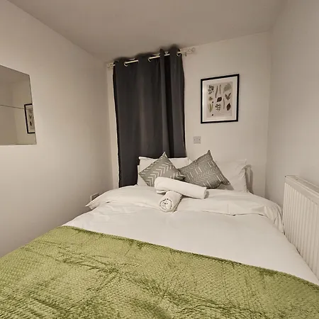 Modern Home - Whitechapel